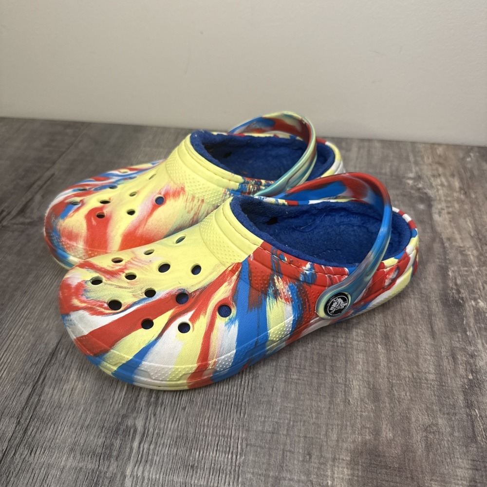 Crocs Kids Classic Fleece Lined Clog Tie Dye Red White Blue Yellow Size Junior 2